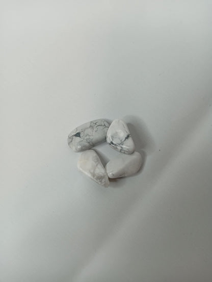 Mini Hvid howlite 1 stk